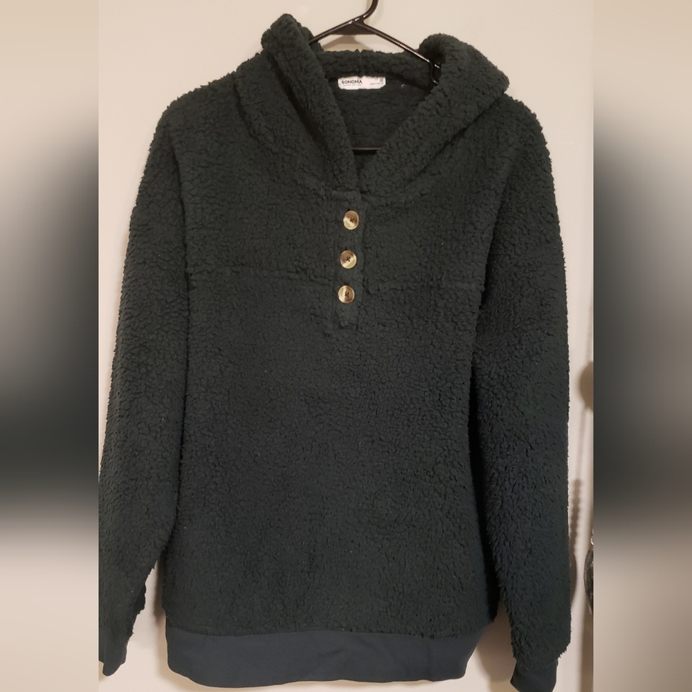 Cozy Green Fleece Pullover with Buttons